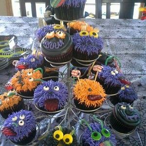 Gwen! Open to bundles and offers to save you $$!!!